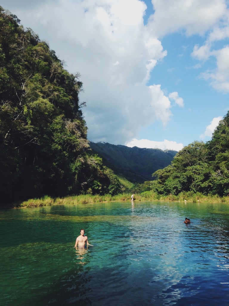 riviere semuc camper piscine naturelle guatemala